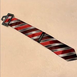 NWT Van Heusen Striped Tie